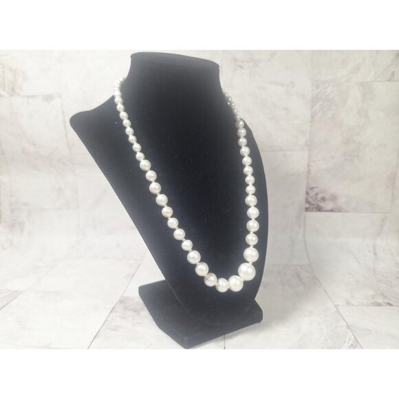 Genuine Classic White Pearl Necklace, Fresh Water Pearl Necklace, Natural Pearl - Picture 4 of 10